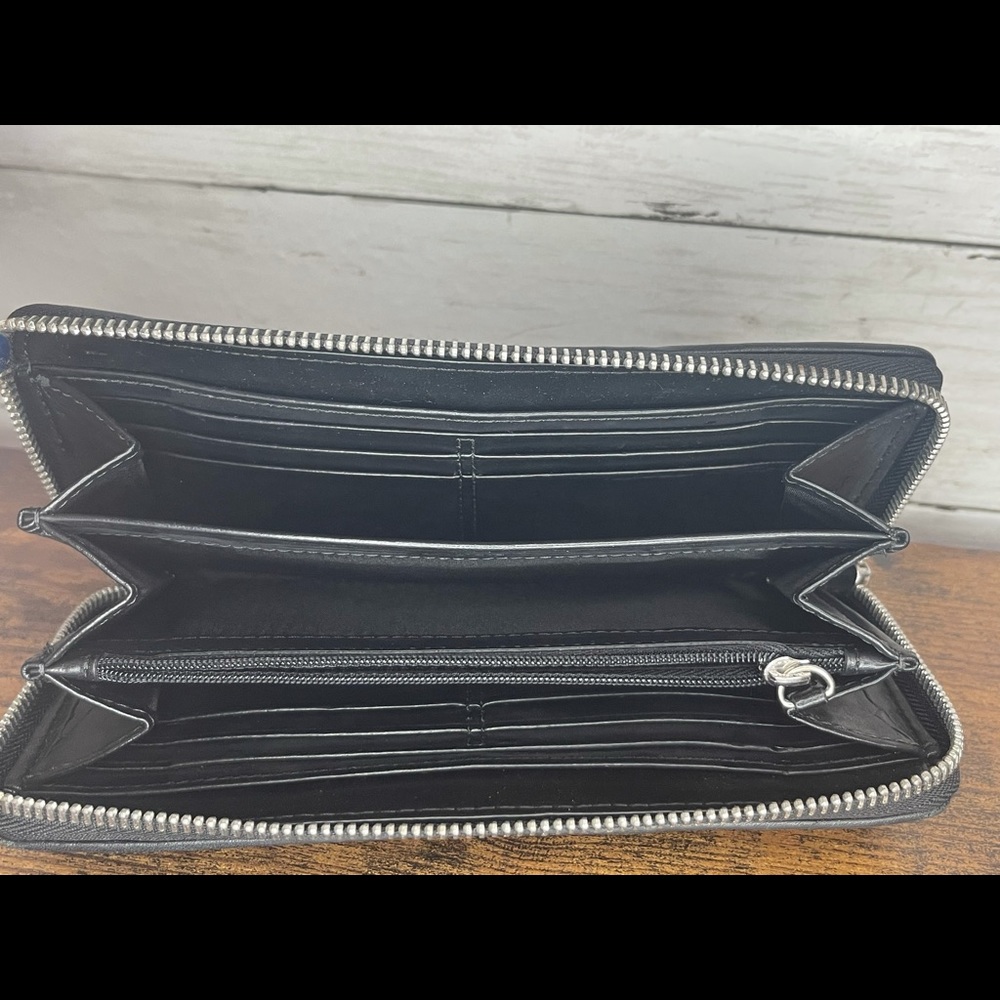 Coach Wallet - Picture 5 of 5